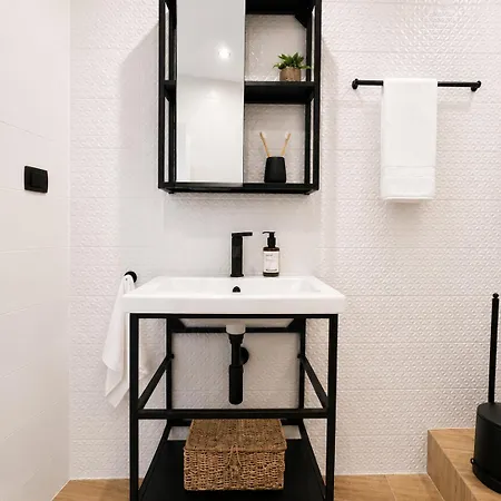 Tarnovia Boutique Apartment- In The Old Town Of * Велико Търново